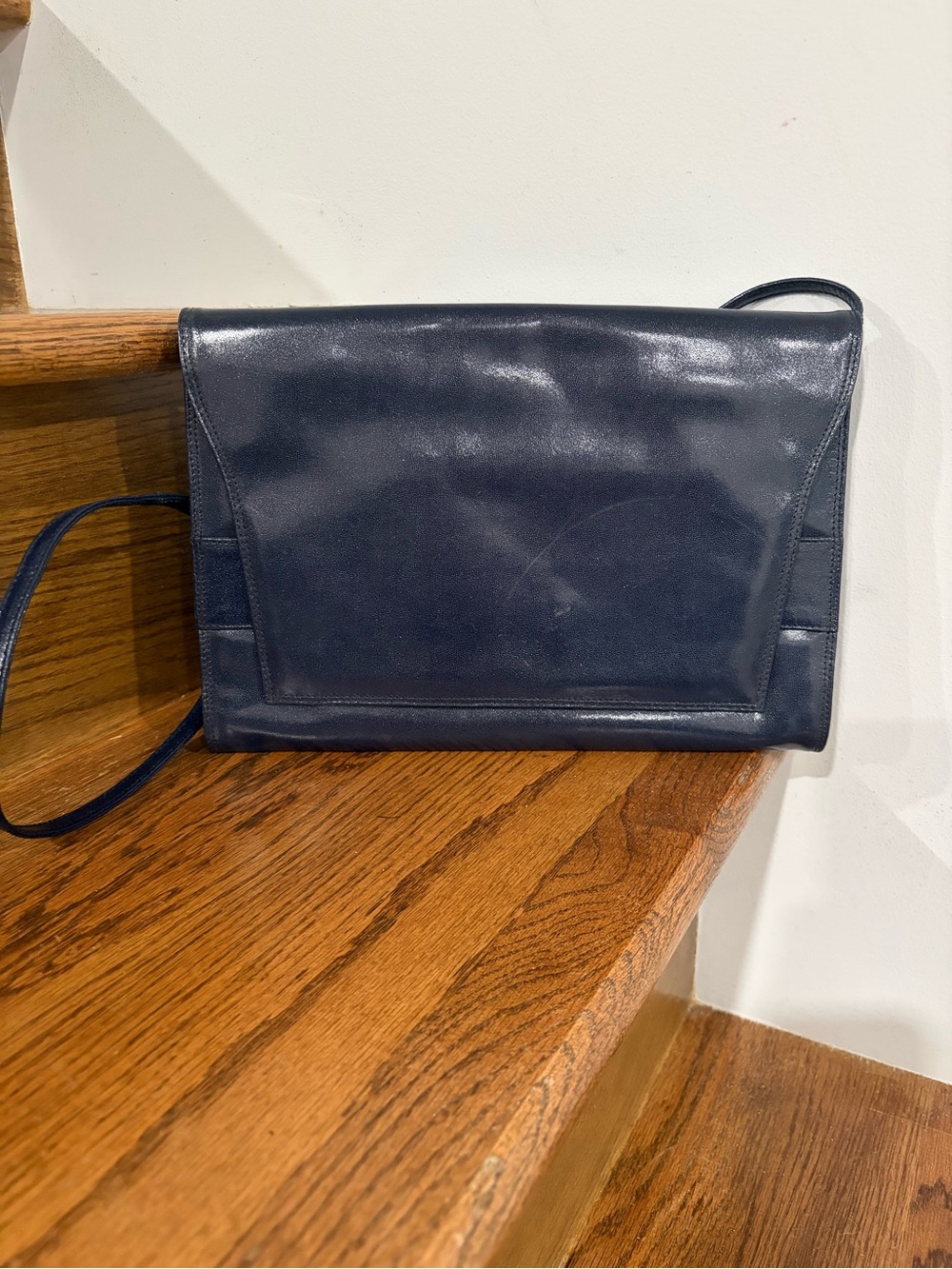 Bally Vintage Women’s Classic Navy Leather Crossbody Bag